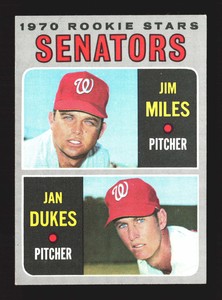 1970 Topps Baseball Vintage #154 Senators RC - Jan Dukes / Jim Miles