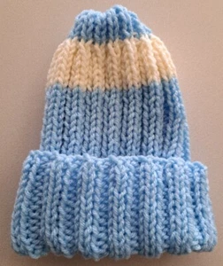Hand Knit Stocking Hat - Child Size (6/10  years) Unisex - Picture 1 of 2