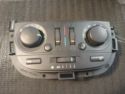 2005-2007 Buick Terraza/ 2007-2009 Montana AC/Heater Climate Control Panel - Image 1 of 3
