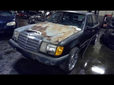 Driver Front Spindle/Knuckle 124 Type 300TE Fits 86-93 MERCEDES 300E 165089 Foto 1 de 4