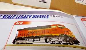 American Flyer 6-42580 BNSF ES44AC LEGACY   Diesel #6438 / S Gauge /New in Box / - Picture 1 of 6