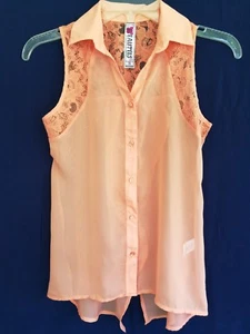 Girls' Collared Button Down Sleeveless Back Wrap Lace Vest Top - Peach M - Picture 1 of 7