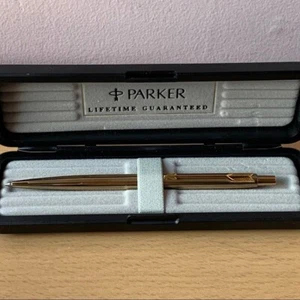 Bolígrafo Parker relleno de oro 10K - Imagen 1 de 9