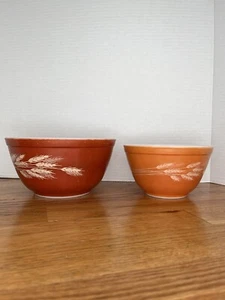 SPEDIZIONE GRATUITA 2 ciotole di grano vintage Corning Pyrex raccolta autunnale 401 e 402 th - Foto 1 di 12
