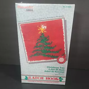 Wonderart 4693 Kit Tappeto Gancio Chiusura Albero di Natale Artigianato Vacanze Sigillato 12 x 12 - Foto 1 di 10