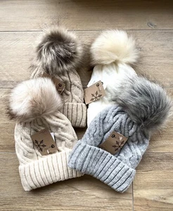 Mütze Wolle Grau Bommel Neu Strick Cashmere - Bild 1 von 4