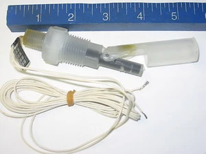 Compac Engineering 650-P Liquid Level Magnetic Snap-Action Float Switch 1/2" NPT - Picture 1 of 4