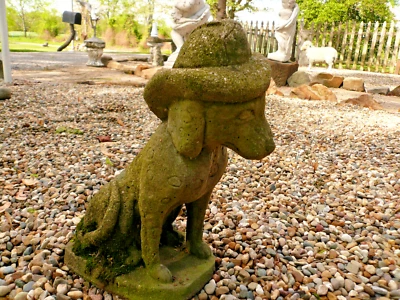 MUY DESGASTADO/USADO VINTAGE CEMENTO/HORMIGÓN ESTACIÓN DE FUEGO DÁLMATA CON CULTIVO DE MUSGO Foto 1 de 4