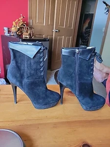 Colin Stuart Black Ankle Bootie Sz 8 Style 259912-093 In Box - Picture 1 of 8