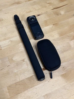 !!! NEW !!! Insta360 X4 - 8K 360 Degree Action Camera - Black - FREE SHIPPING  - Image 1 of 4