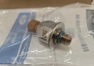 Genuine OEM Ford 6.0L 04-10 Ford Powerstroke Diesel ICP Sensor - Picture 1 of 4