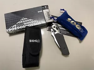 SOG Arcitech - San Mai Laminated steel LNIB with nylon sheath (Tomcat) - Picture 1 of 3