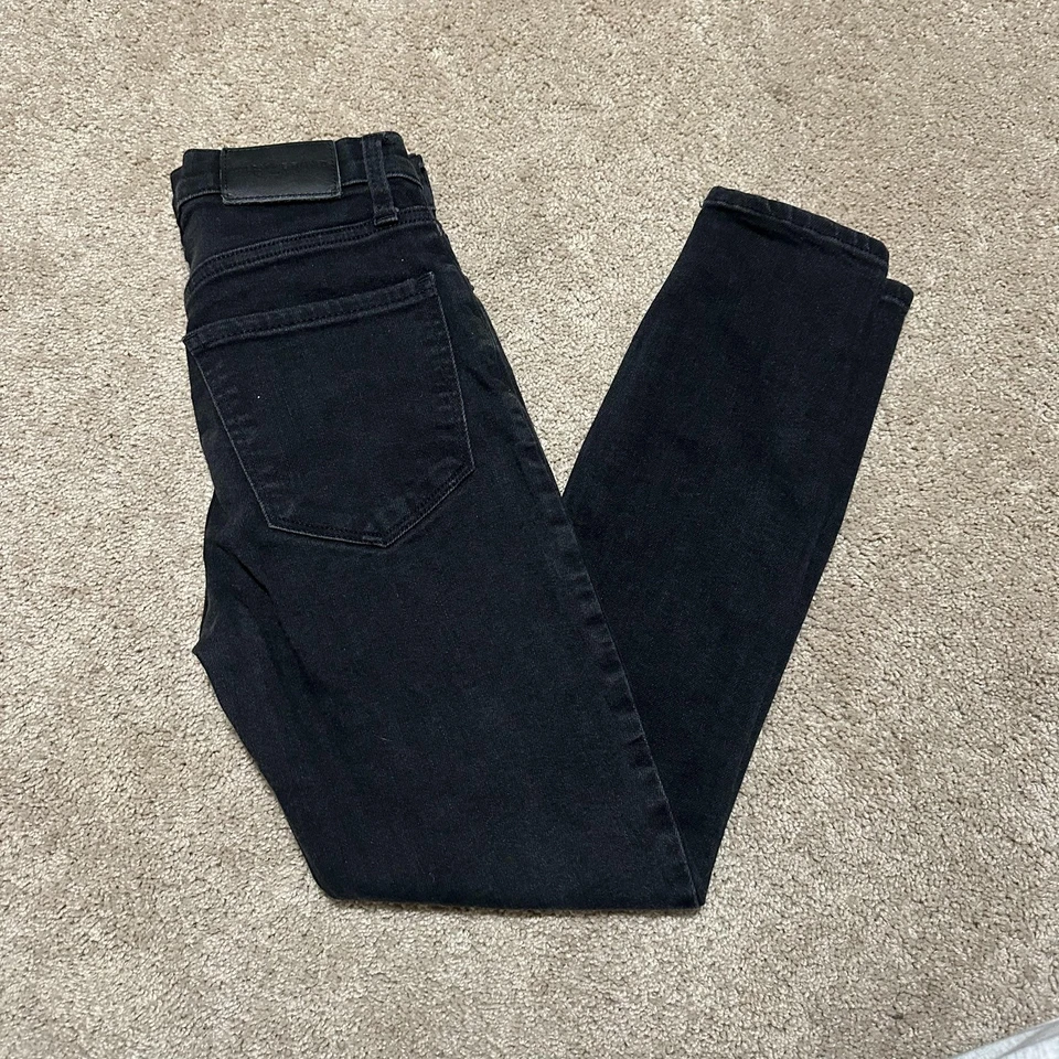 Jeans Lucky Brand para mujer 2/26 negros tiro alto Bridgette ajustados elásticos denim Foto 1 de 4