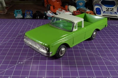 FRICTIONI = Camioneta Dodge verde años 60 juguete de hojalata hecha en Japón Foto 1 de 4