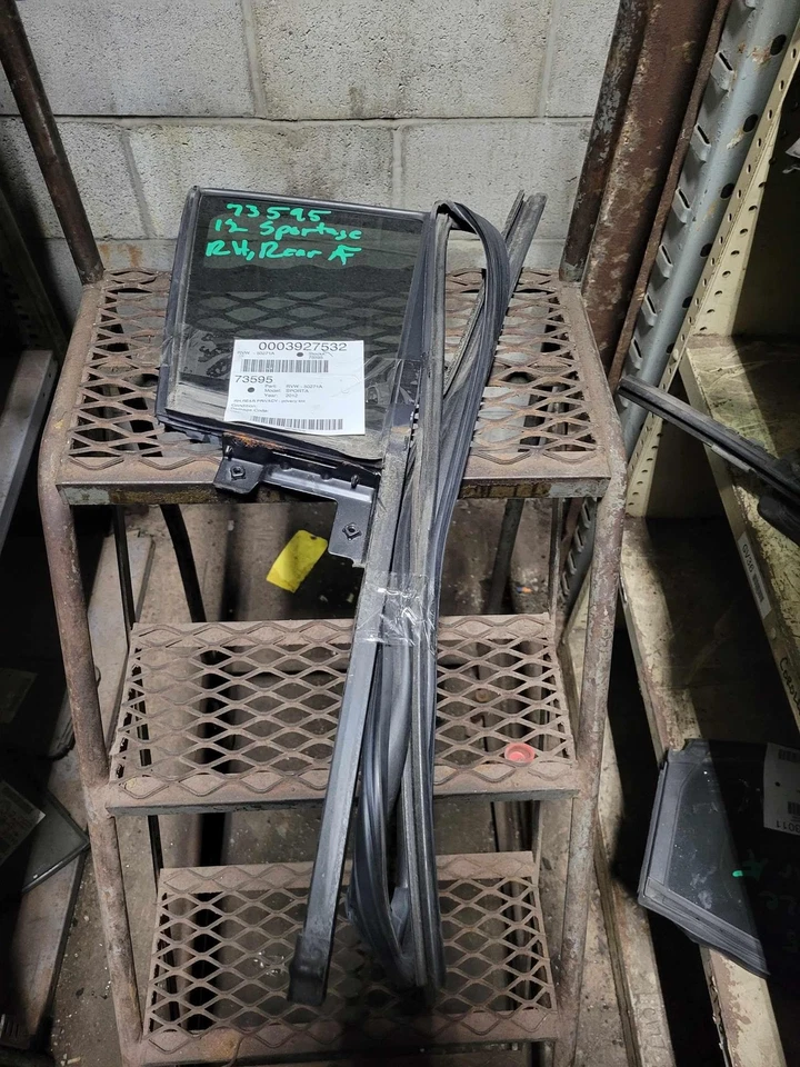 Rear Vent Glass/window KIA SPORTAGE Right 10 11 12 13 14 15 16 Foto 1 de 1