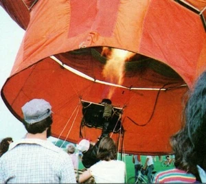 Hot Air Balloon Closeup View Filling Southern New England Vintage Postcard - Picture 1 of 4