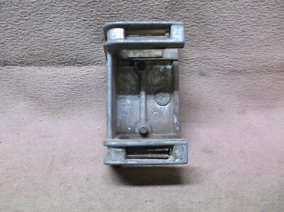 Ford Mustang Boss 1969 1970 Mercury Cougar XR7 puerta vidrio ventana guía e insertos Foto 1 de 4