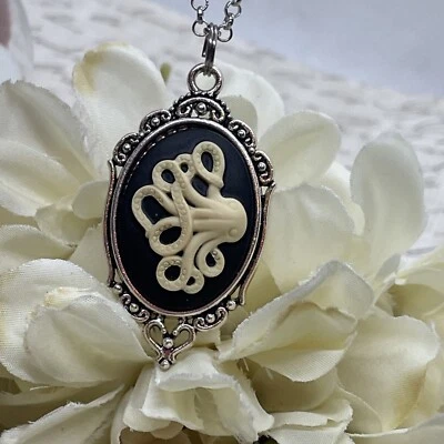 蒸汽朋克章鱼哥特式黑色维京浮雕项链婚礼派对银色心形 — 第 1/4 张图片