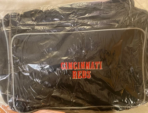 New MLB Insiders Club Official Member Cincinnati RedsSports Gym 20" Duffel Bag Cover