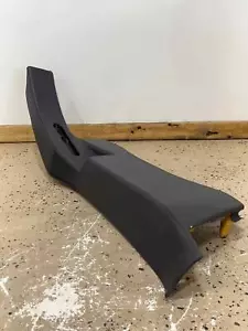 Panel de moldura de cuero pilar B delantero derecho Ferrari 360 Modena cupé (gris) - Imagen 1 de 11