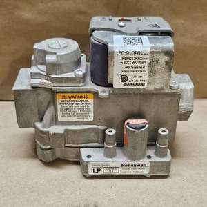 HONEYWELL VR9105R2209 LP Modulierendes Gasventil LENNOX 103016-02  - Bild 1 von 6