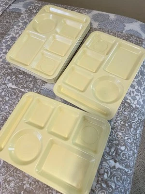 Vintage Lot of 6 Texas Ware Light Yellow Divider Trays Lunchroom Type - Image 1 of 4