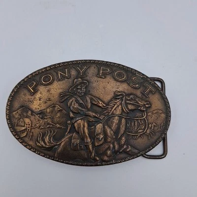 Hebilla de cinturón vintage de metal de latón Pony Post Express Montauk Silver Company años 70 Foto 1 de 4