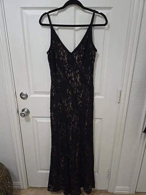Vestido Largo Ralph Lauren Negro Floral Encaje Talla 6 Nuevo Con Etiquetas $280.00 Foto 1 de 4