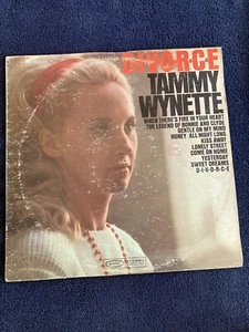 TAMMY WYNETTE~D-I-V-O-R-C-E. 1968 Vinyl LP, EPIC. Vg+ Clean Sound!!! Quick Ship - Picture 1 of 3
