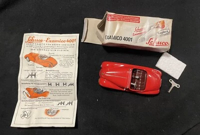 Schuco Examico 4001 réplica coche de juguete mecánico hecho en Alemania Occidental Foto 1 de 4