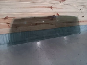86-97 Nissan Hardbody D21 OEM Soild ventana de cristal trasera - Imagen 1 de 2