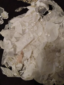 $27 PICCOLI PEZZI ASSORTITI FAVOLOSI RICAMI, NASTRO DI STOFFA, PERLINE PEZZI - Foto 1 di 9