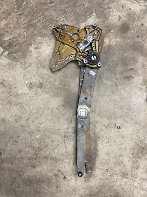 PORSCHE 944 924S 968 RIGHT PASSENGER SIDE WINDOW REGULATOR ARM - Image 1 of 4