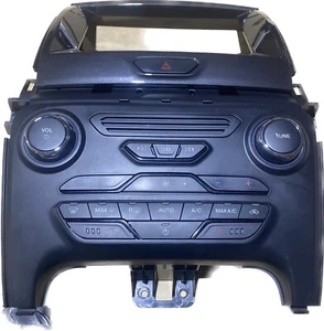 FORD RANGER FCIM PX WILDTRAK HEATER/AC CLIMATE CONTROL LB3T-18E245-DC3GA8 5D8 - Picture 1 of 5