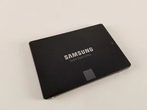 SSD interne Samsung 870 EVO Series 4 To SATA 6 Gbit/s 2,5 pouces MZ-77E4T0 - Photo 1/2