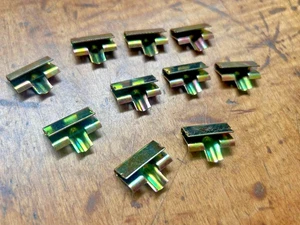 1955-1957 Chevy Convertible Pinchweld Molding Clips-NEW - Picture 1 of 3