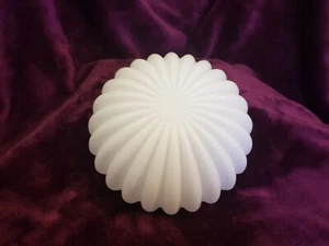 Vintage White Glass Flush Fitting Ceiling Lightshade - Picture 1 of 8