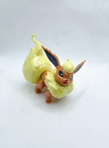 FLAREON Pokemon 2019 WCT Battle PVC Figure Series 3 -  3" L Articulated - Picture 1 of 6