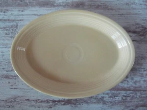 VTG Homer Laughlin Co Genuine FIESTA YELLOW Oval Platter Fiestaware 9.5" x 13.5" - Picture 1 of 8