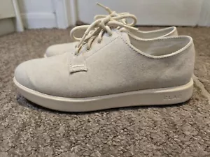 Clae Hopkins Textil (vegane Auswahl): Größe UK 7. - Bild 1 von 8