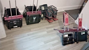 2x Thomson 1707 camera, 5x Autoscript monitor, 4x Autoscript frame hood - Picture 1 of 24