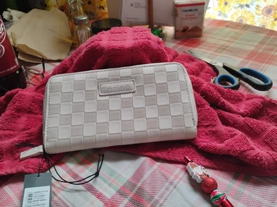 Бумажник/клатч женский TAHARI «Delta Checked» бежевый на молнии 8 дюймов x 4 дюйма - Изображение 1 из 4