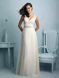 Neues Brautkleid - Allure Bridal Style 9205 - Größe 12 - Neuzustand - Bild 1 von 5
