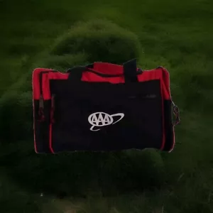 AAA Reisetasche rot schwarz weiß Logo doppelte Tragegurte stabil neu ohne Etikett - Bild 1 von 5