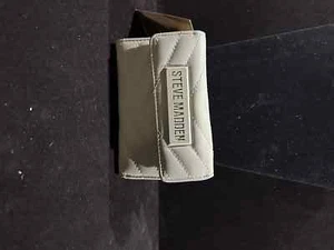 Steve Madden Cream Wallet - Picture 1 of 5