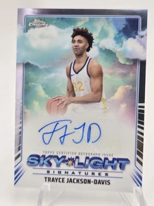2024-25 Topps Chrome - Sky-Light Signatures Trayce Jackson-Davis #SLS-TJ (AU) - Foto 1 di 2