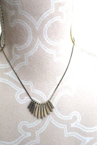 Vintage 16" Gold Tone Necklace with Gold Plated Pendant Spring Ring Clasp - Picture 1 of 4