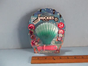 We Cool Lil' Shuckies Green Shell Pearl Party Serie 1 - Imagen 1 de 10