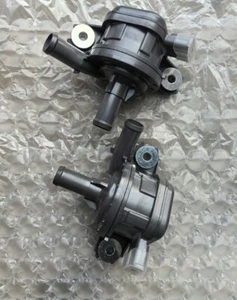 Toyota/Lexus OEM Inverter Water Pump Assembly G9040-42020 - Picture 1 of 5