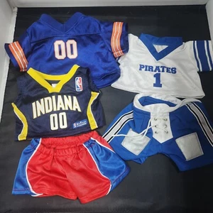 Build a Bear NBA NFL Nascar - Jersey, Shirt, Shorts, Hat, Leash - 10 piece Misc  - Bild 1 von 7